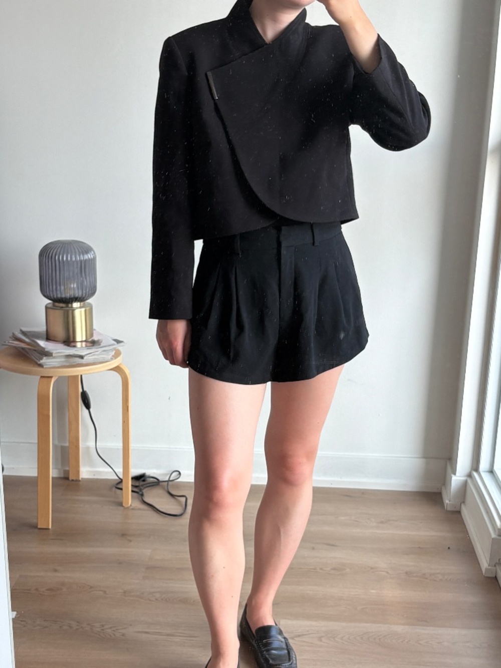 Tahari Black Cropped Blazer